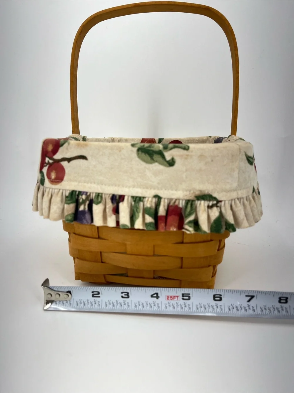 Longaberger Medium Fabric lined Fruit Basket ruffle handle 1998 vintage
